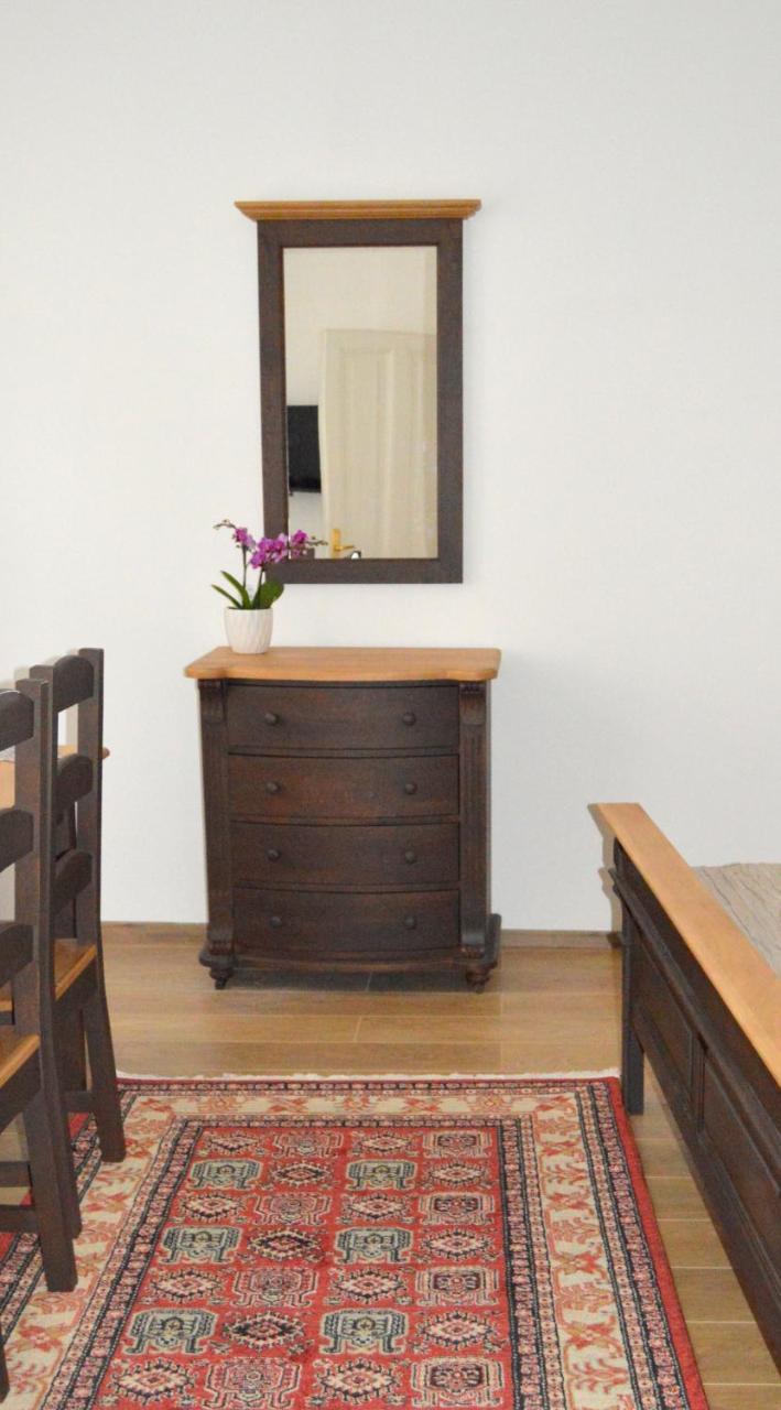 Guest House 1568 كلوج-نابوكا المظهر الخارجي الصورة